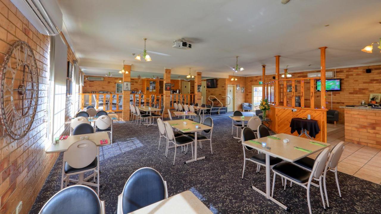 North Parkes Motel Exterior photo