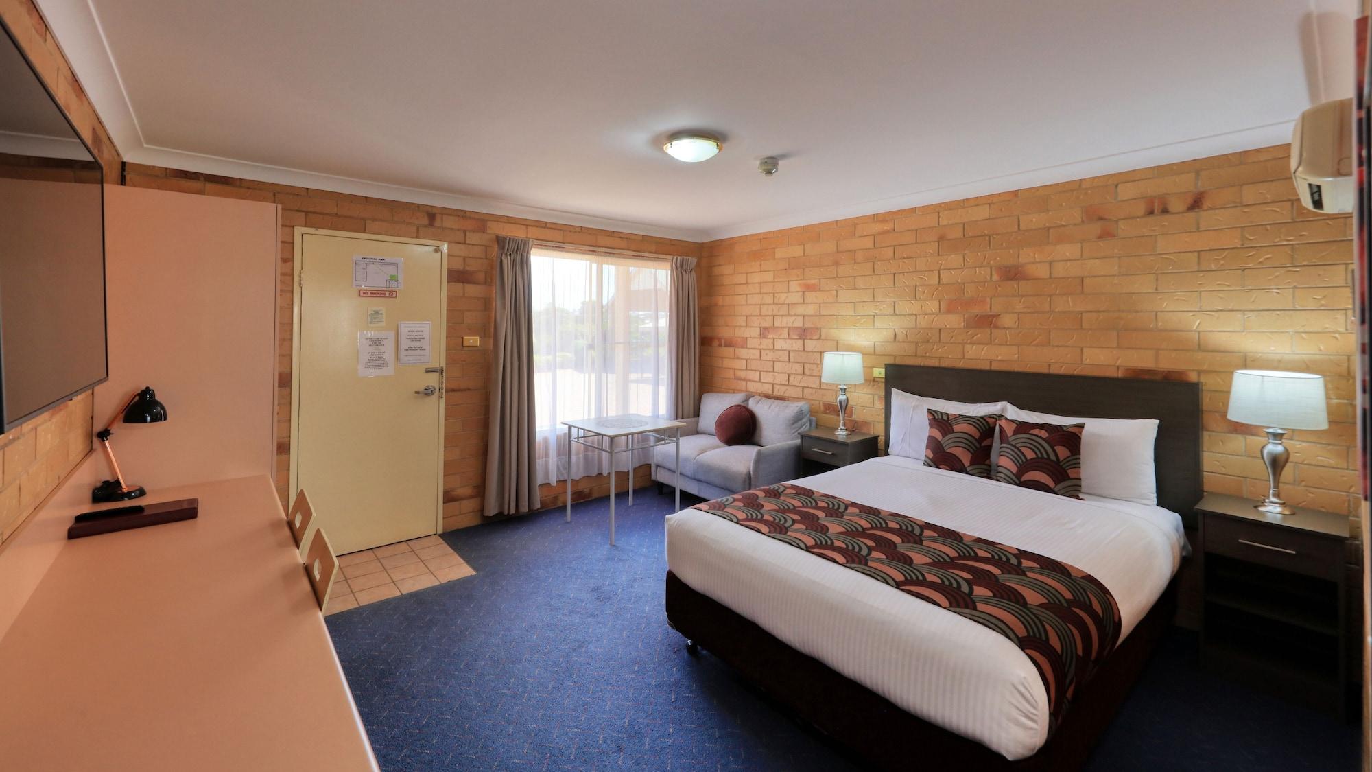 North Parkes Motel Exterior photo