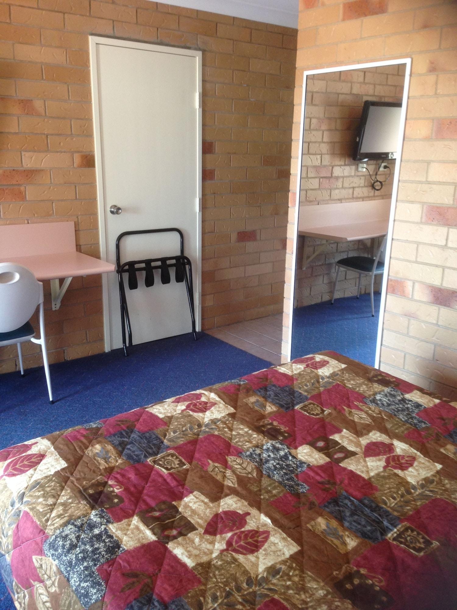 North Parkes Motel Exterior photo